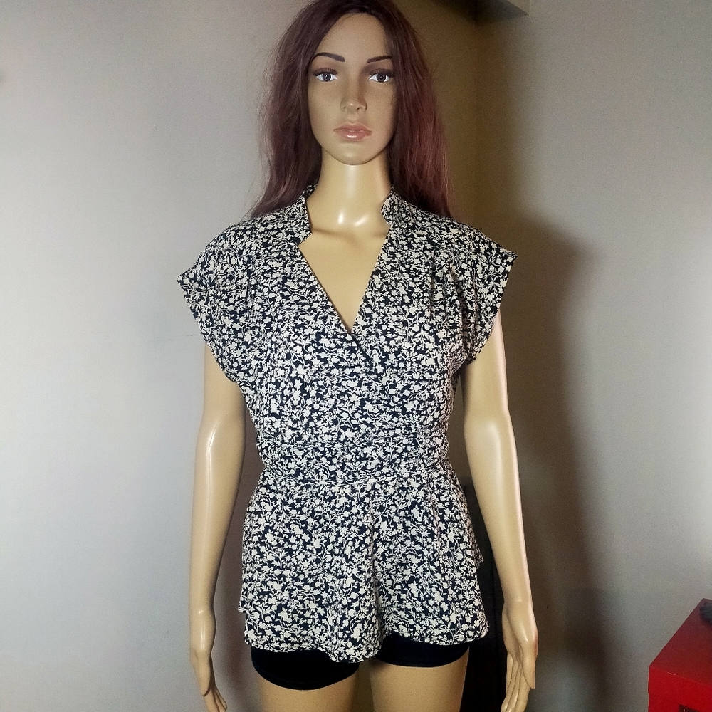 Monteau top Black Floral Blouse Preplum Wrapped V Neck